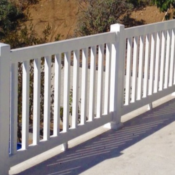 Durables Manchester Vinyl Railing Category Image