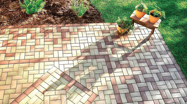 A patio made from Aspire Pavers by Brava