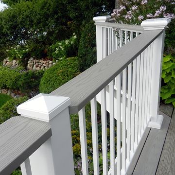 AFCO Pro Flat Top Level Rail Kit - Textured White - Installed with Deck Board