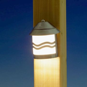 Lake Powell LED Rail Light by Highpoint Deck Lighting - Brushed Silver - lit
