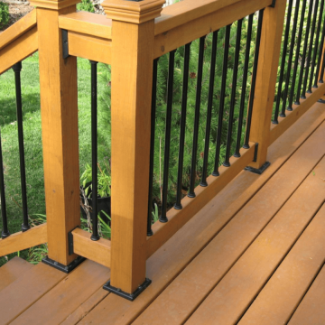 The Titan Snap 'n Lock™ Round Balusters deliver a clean look for both level and stair rails.