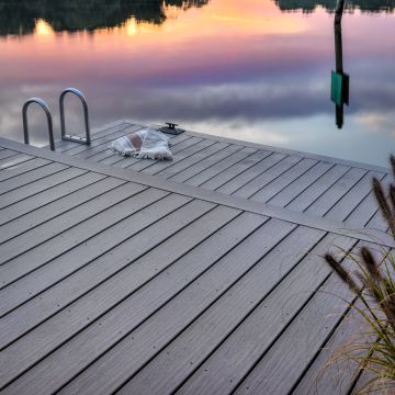 Give a polished finish to the edges of your deck with Trex Signature composite fascia boards