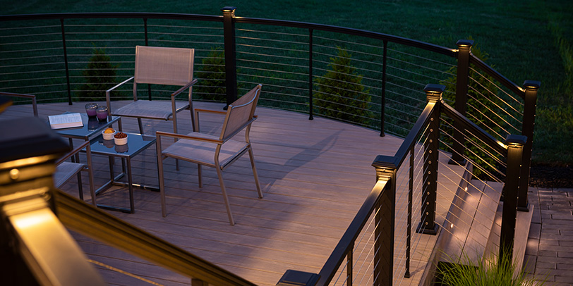 Get This Look: Modern Deck Design With Horizontal Lines