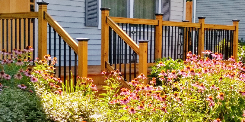 When Does a Deck Need a Deck Railing?