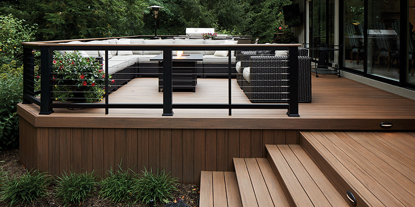 Get This Look: Classy & Modern Brown Deck With Black Railing