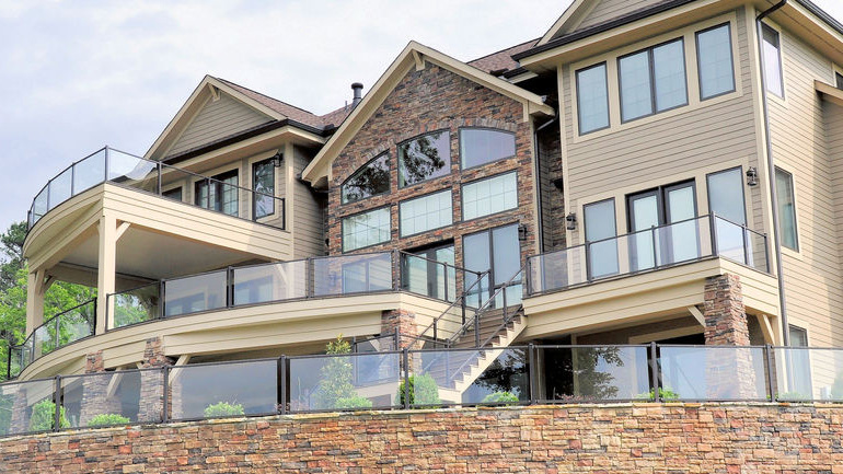 Westbury Veranda Glass Railing makes your deck a showstopping spectacle