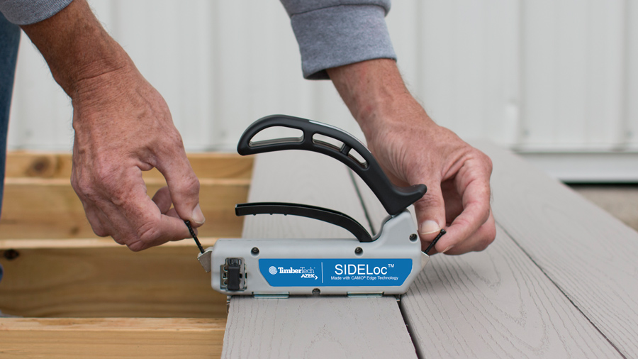 Installing SIDELoc Screws with the SIDELoc install tool