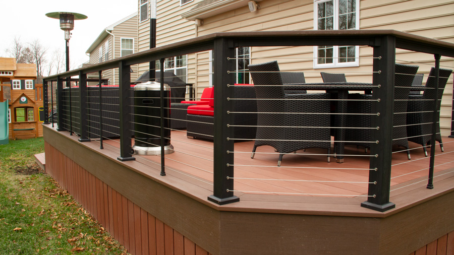 A deck with cable railing set up at specialized 45 degree angles