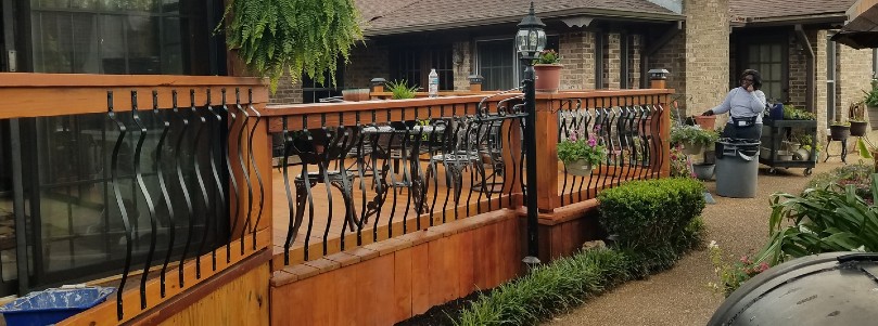 Learn how easy it is for a DIY builder to fix and strengthen a loose, wobbly railing on their deck, porch, or patio
