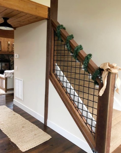 Perfect for installation both indoors and outside on the deck and porch, Wild Hog Smoky Mountain Railing delivers a strong, clean look